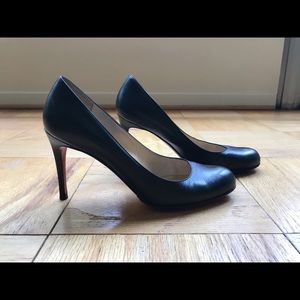 Christian Louboutin Classic Black Pumps